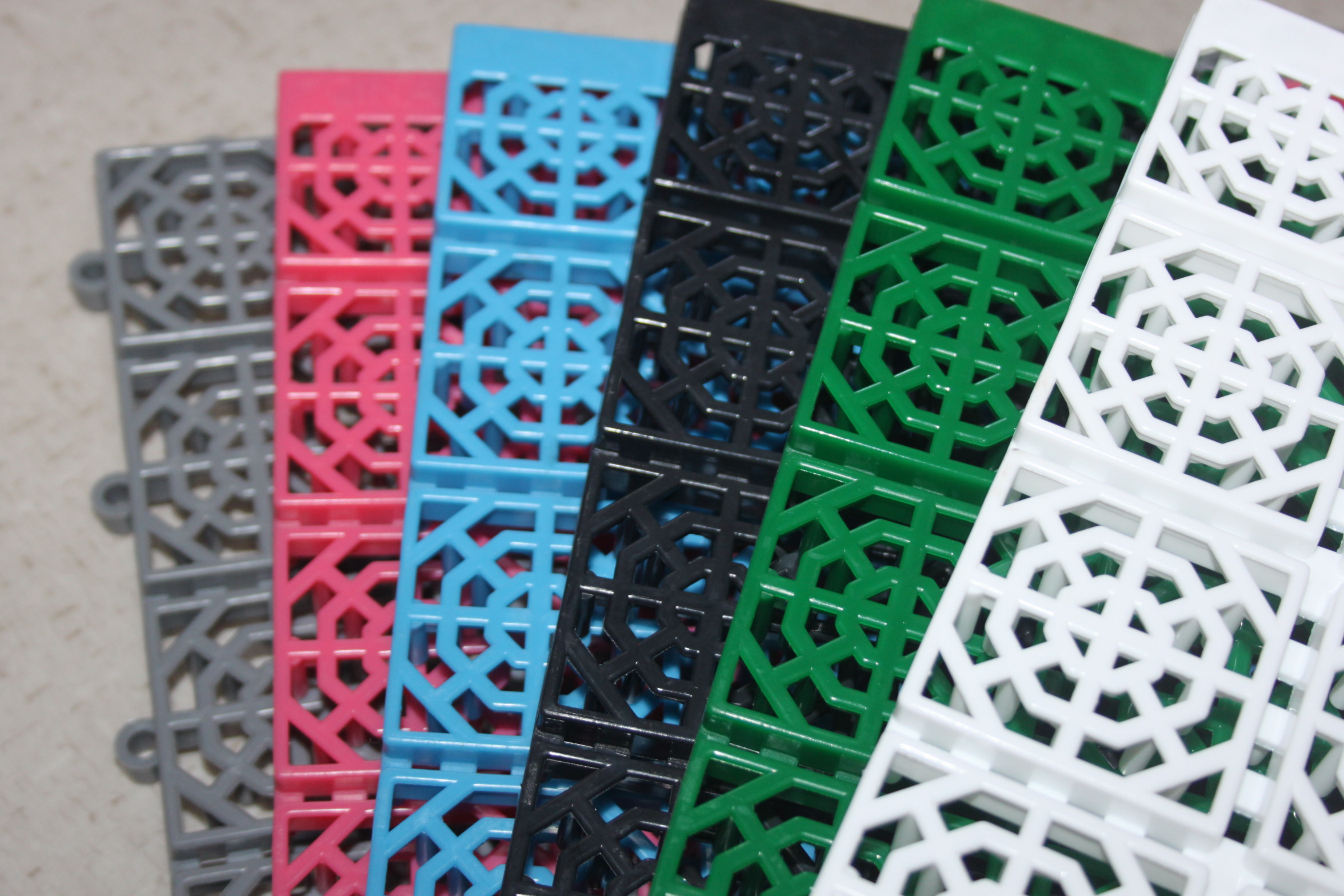 PLASTİK YER KAROSU FP33